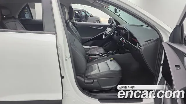 Kia Niro — Фото автомобиля 16