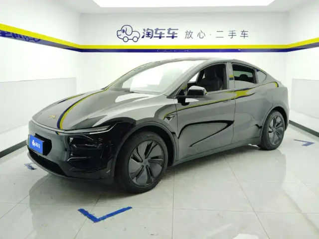 Фотография автомобиля — Tesla Model Y