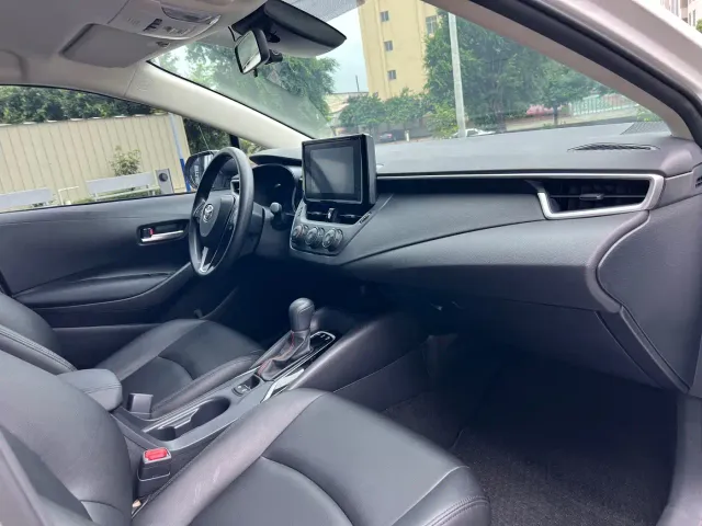 Toyota Corolla — Фото автомобиля 5
