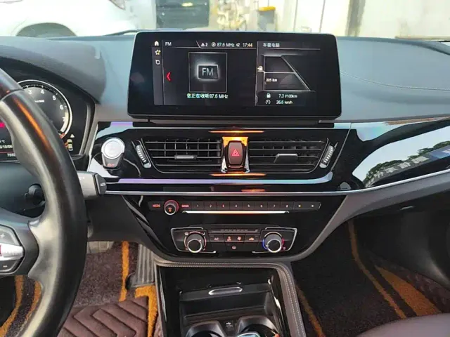 BMW 1 Series — Фото автомобиля 12