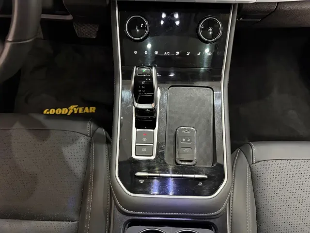Chery Tiggo 8 — Фото автомобиля 15