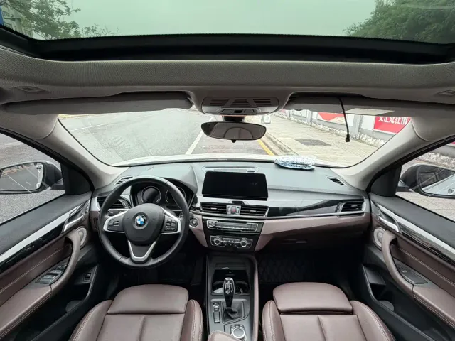 BMW X1 — Фото автомобиля 14
