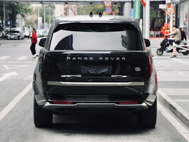 Land Rover Range Rover — Фото автомобиля 12