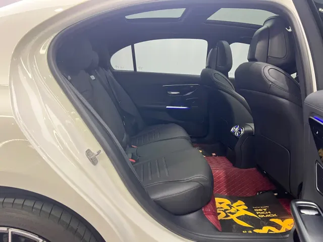 Mercedes-Benz C-Class — Фото автомобиля 13