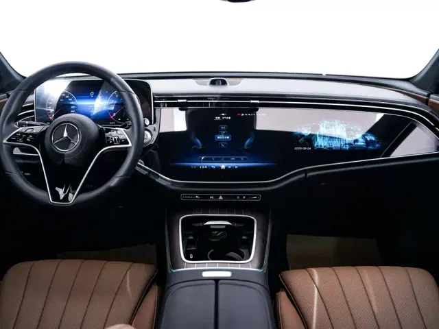 Mercedes-Benz E-Class — Фото автомобиля 14