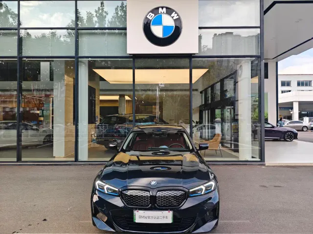BMW i3 — Фото автомобиля 2