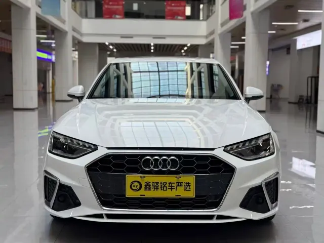 Audi A4L — Фото автомобиля 2