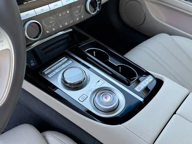 Genesis G80 — Фото автомобиля 24