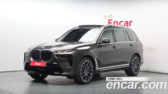 Фотография автомобиля — BMW X7 G07