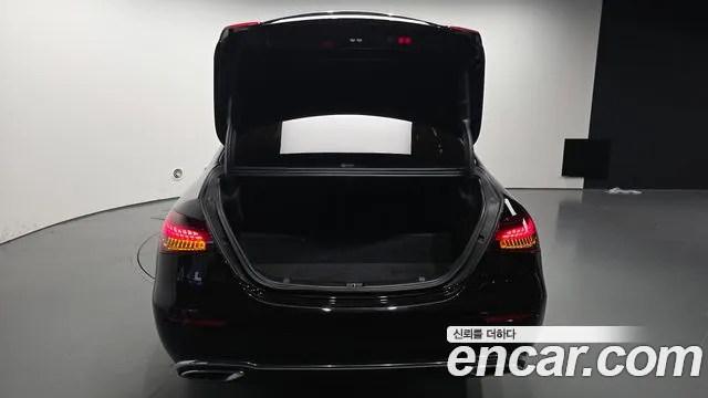 Mercedes-Benz E-Class W213 — Фото автомобиля 26