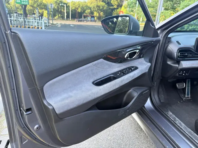 GAC Trumpchi Emkoo — Фото автомобиля 10