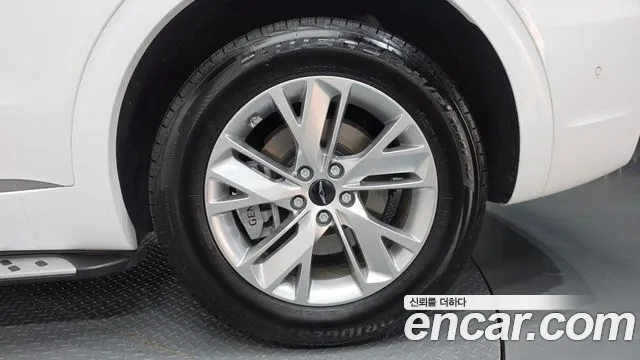 Genesis GV70 — Фото автомобиля 6