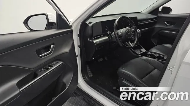 Hyundai Kona SX2 — Фото автомобиля 16