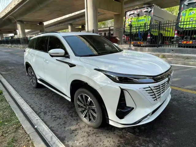 Changan CS75 Plus — Фото автомобиля 7