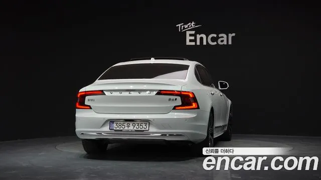 Вольво S90 — Фото автомобиля 4