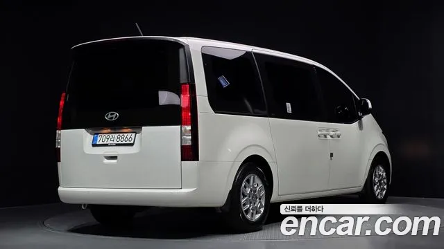 Hyundai Staria — Фото автомобиля 2
