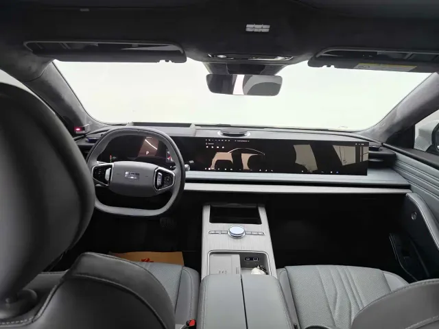 Geely Galaxy E8 — Фото автомобиля 5