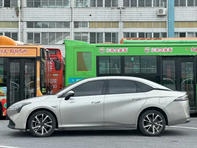 GAC Aion S Plus — Фото автомобиля 7
