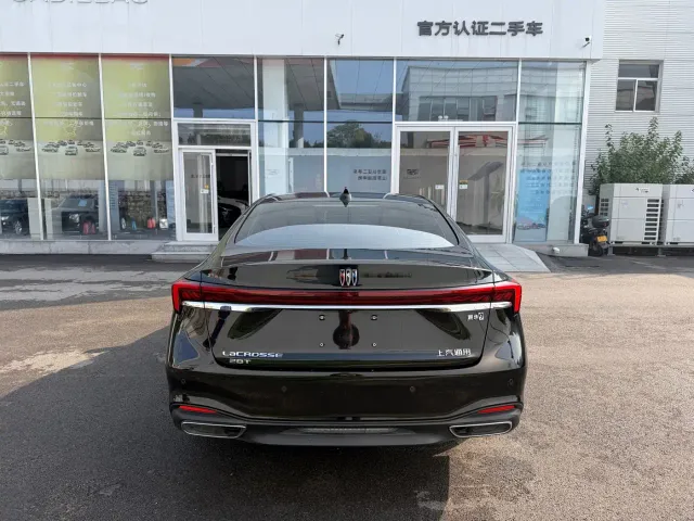 Buick LaCrosse — Фото автомобиля 14