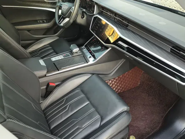 Audi A6L — Фото автомобиля 18