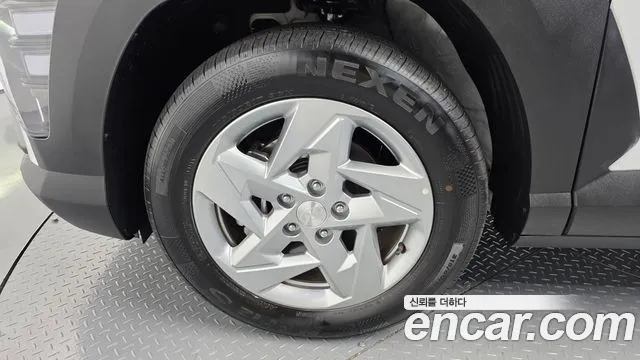 Hyundai Kona — Фото автомобиля 5