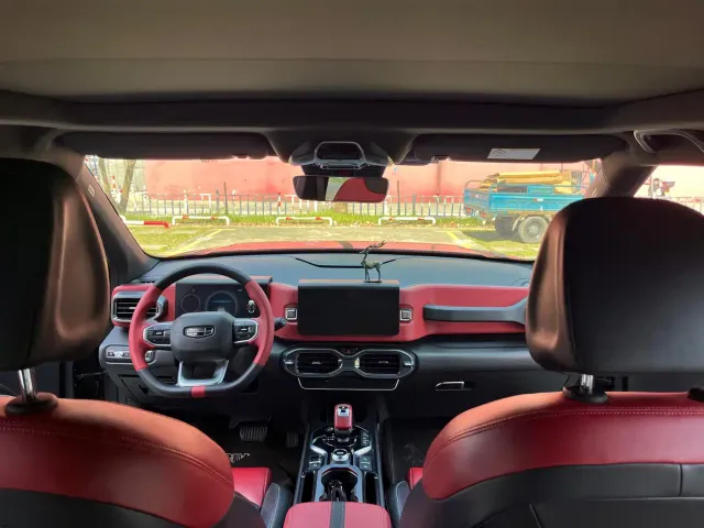 Geely ICON — Фото автомобиля 11