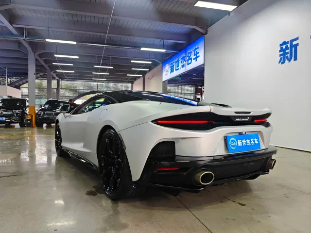 McLaren GT — Фото автомобиля 10