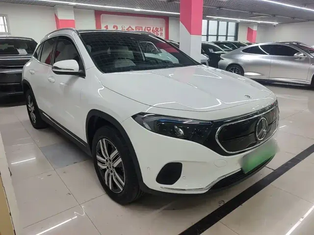 Mercedes-Benz EQA — Фото автомобиля 3