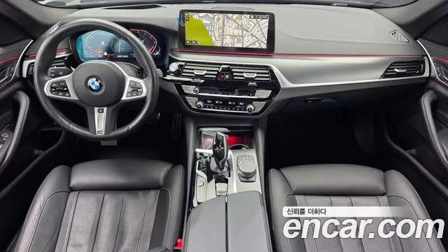 BMW 5 Series G30 — Фото автомобиля 10