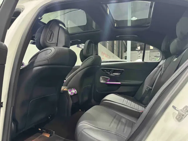 Mercedes-Benz C-Class — Фото автомобиля 6