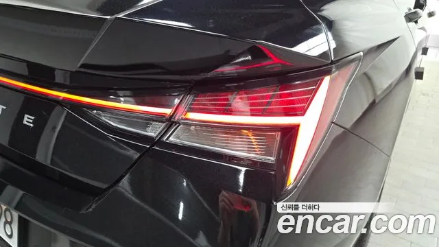 Hyundai AVANTE — Фото автомобиля 23