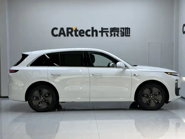 Li Auto L6 — Фото автомобиля 7