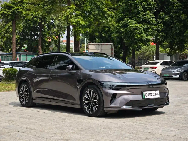 Zeekr 007 GT — Фото автомобиля 3
