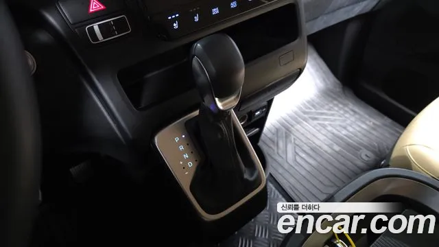 Hyundai Staria Staria Карго 5 мест — Фото автомобиля 9