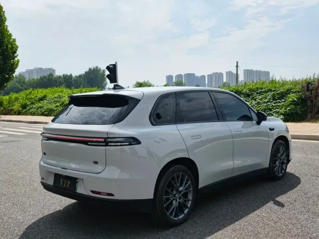 Leapmotor C10 — Фото автомобиля 10