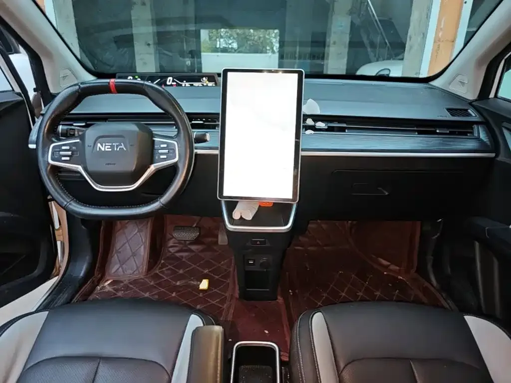Nezha Auto Nezha V 2021 Long Range Entertainment Upgrade — Фото автомобиля 9