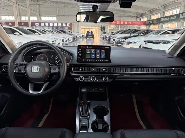 Honda Civic — Фото автомобиля 15