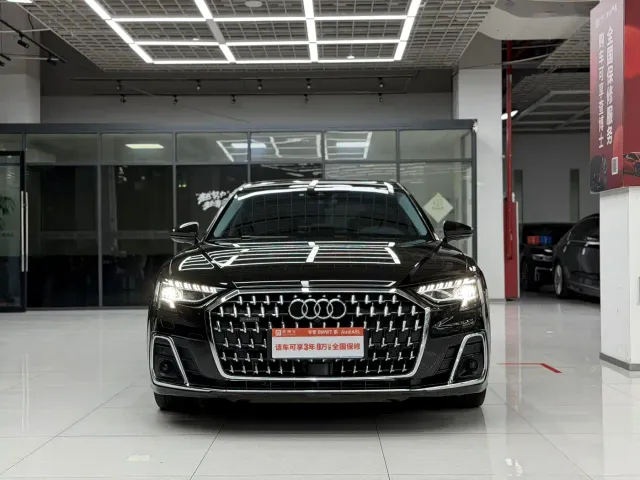 Audi A8 — Фото автомобиля 2