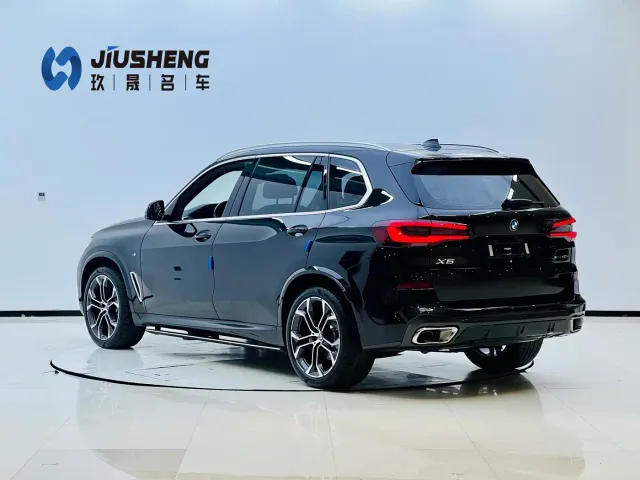 BMW X5 — Фото автомобиля 4