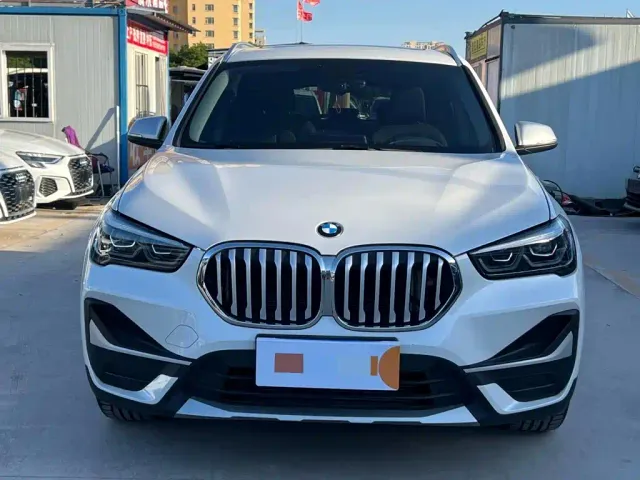 BMW X1 — Фото автомобиля 2