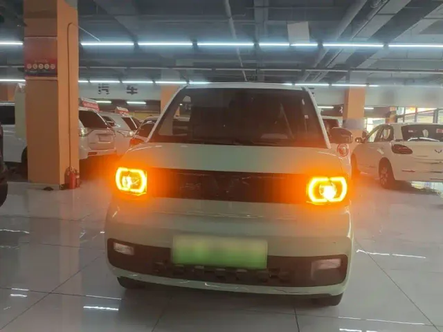 Wuling Hongguang Mini EV — Фото автомобиля 2
