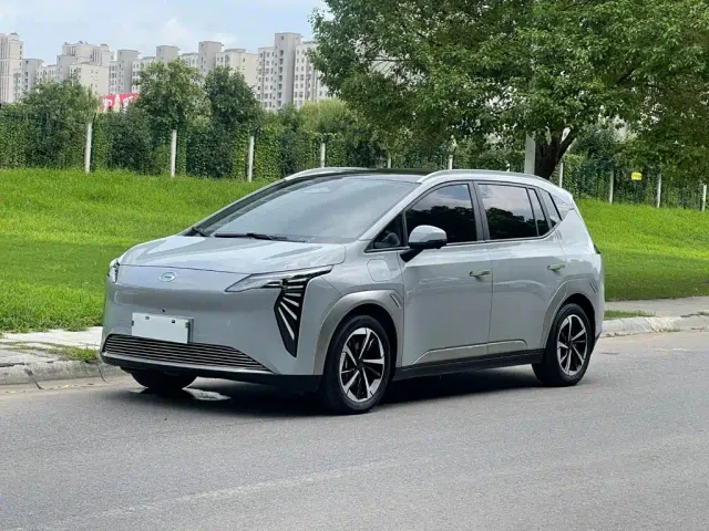 GAC Aion Y — Фото автомобиля 2