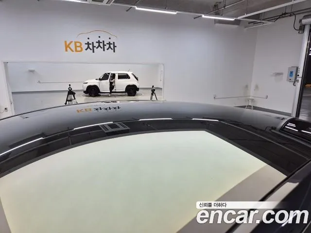 Tesla Model Y — Фото автомобиля 13