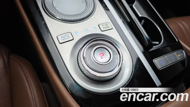 Genesis G80 Бензин 2.5 турбо 2WD — Фото автомобиля 2