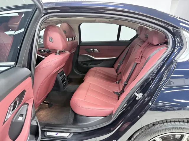 BMW BMW 3 Series 2023 320Li M Sport Package — Фото автомобиля 11