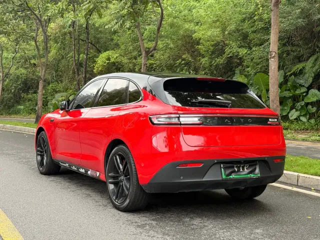 Aito M5 — Фото автомобиля 12