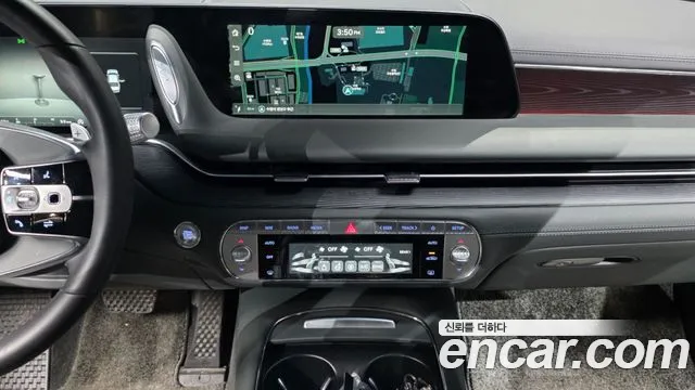 Genesis G90 Бензин 3.5 турбо AWD — Фото автомобиля 12