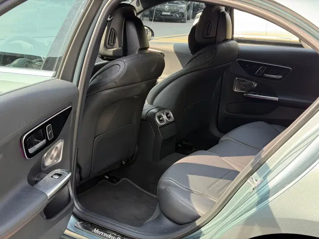 Mercedes-Benz C-Class — Фото автомобиля 11