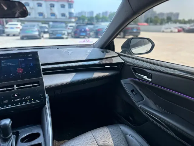 Toyota Avalon — Фото автомобиля 15