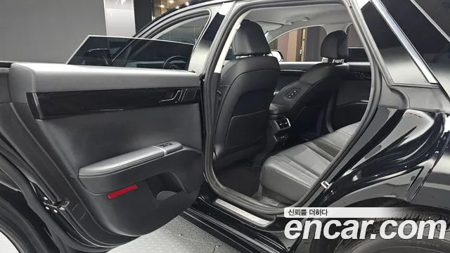 Hyundai Grandeur GN7 — Фото автомобиля 12